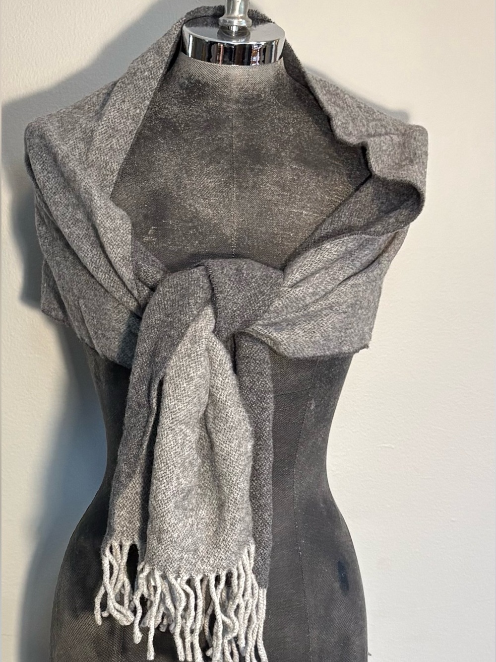 Italian Woollen Treasures Gray Cashmere Scarf 11” x 70”